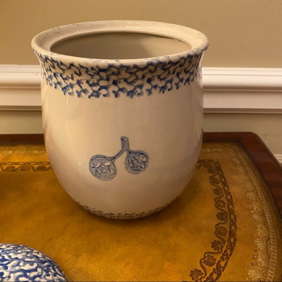 Set of 3 Vintage Tienshan Folk Craft Cottage Sponge Ware Ceramic Boho Jars - Picture 5 of 11